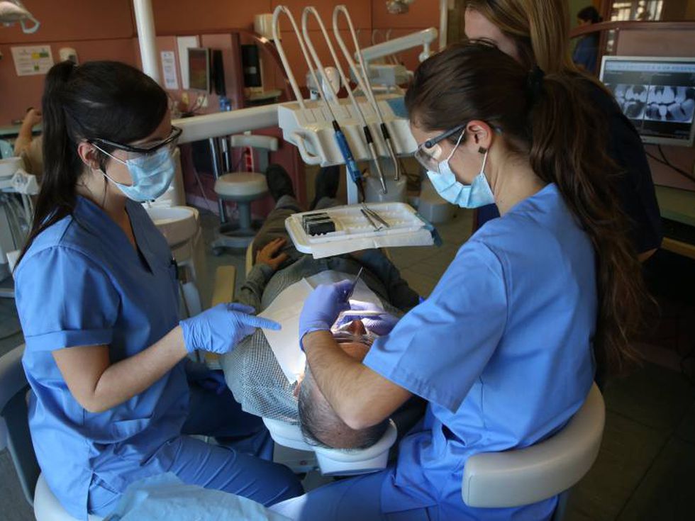 Los dentistas en la sociedad